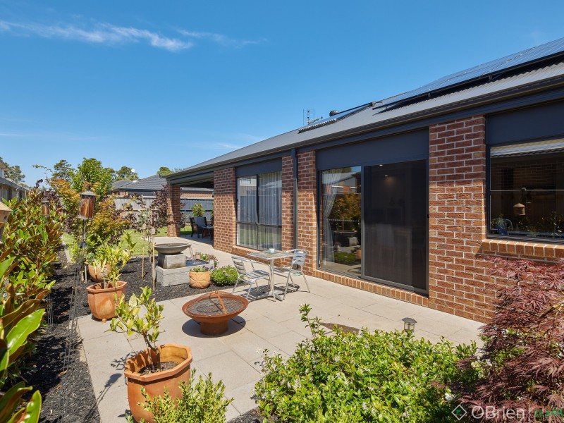24 Boyd Avenue, Warragul VIC 3820
