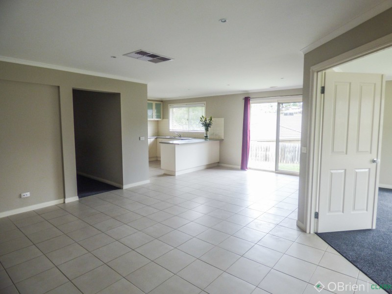 48 Dawson Drive, Warragul VIC 3820