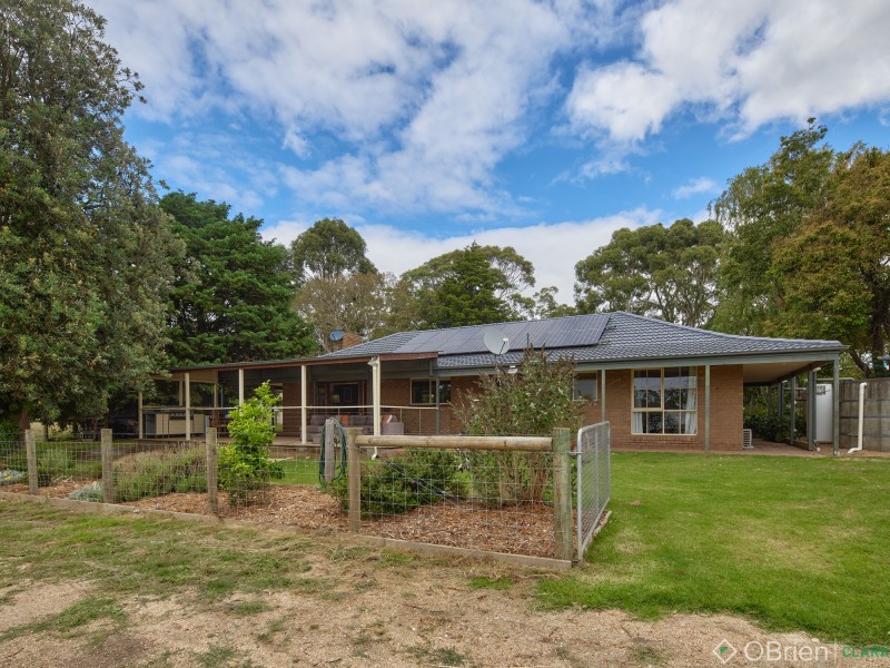 815 Main South Road, Drouin South VIC 3818