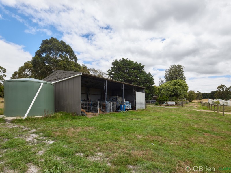 815 Main South Road, Drouin South VIC 3818