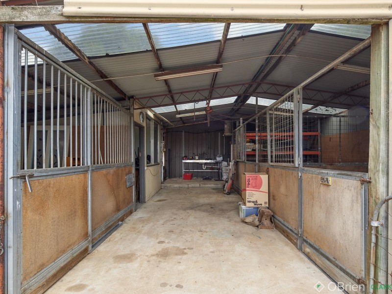 815 Main South Road, Drouin South VIC 3818