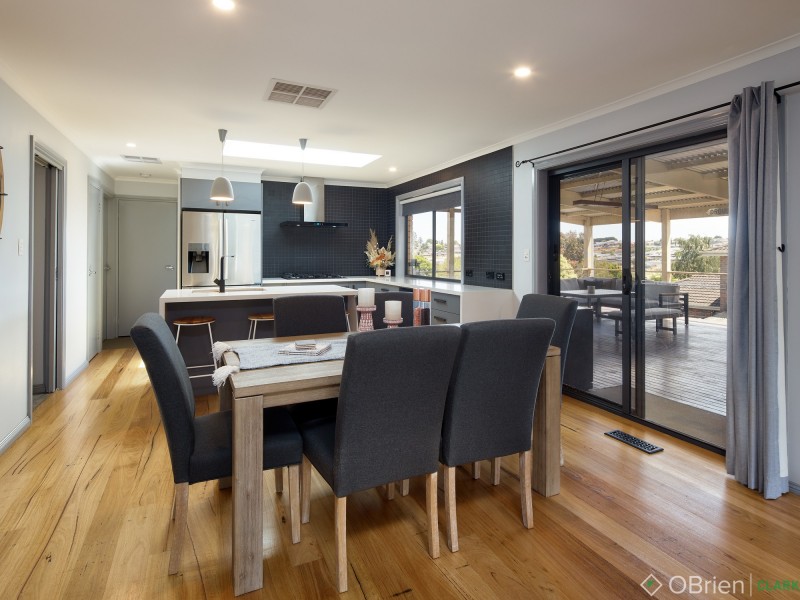 37 Darnum Street, Drouin VIC 3818
