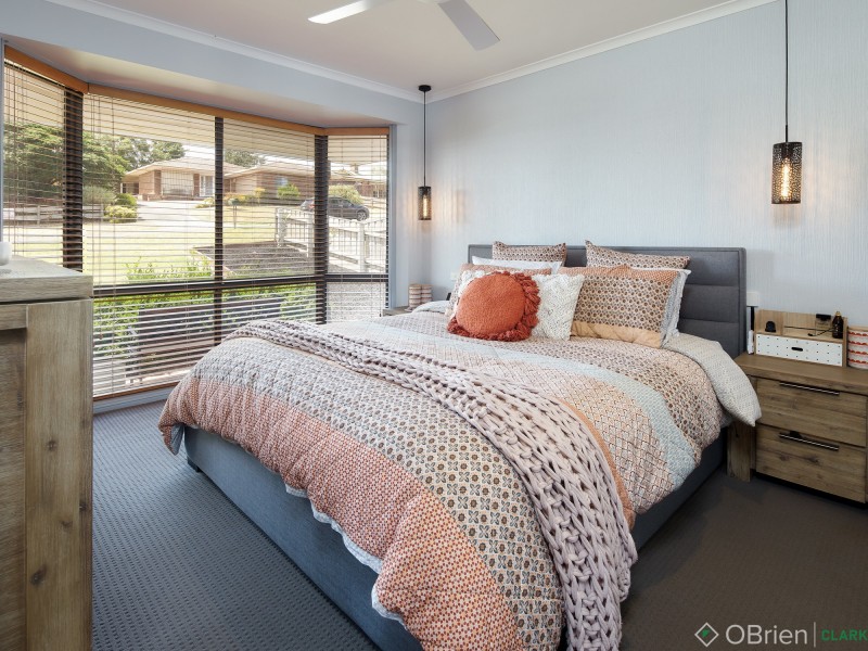 37 Darnum Street, Drouin VIC 3818