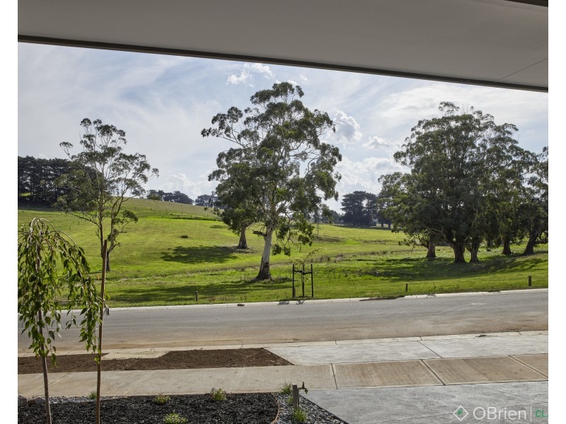 34 Willandra Circuit, Warragul VIC 3820