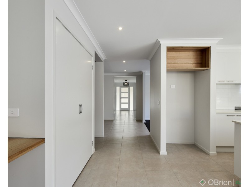 34 Willandra Circuit, Warragul VIC 3820