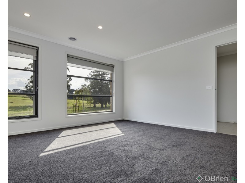 34 Willandra Circuit, Warragul VIC 3820