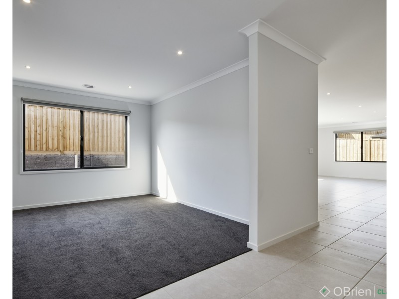 34 Willandra Circuit, Warragul VIC 3820