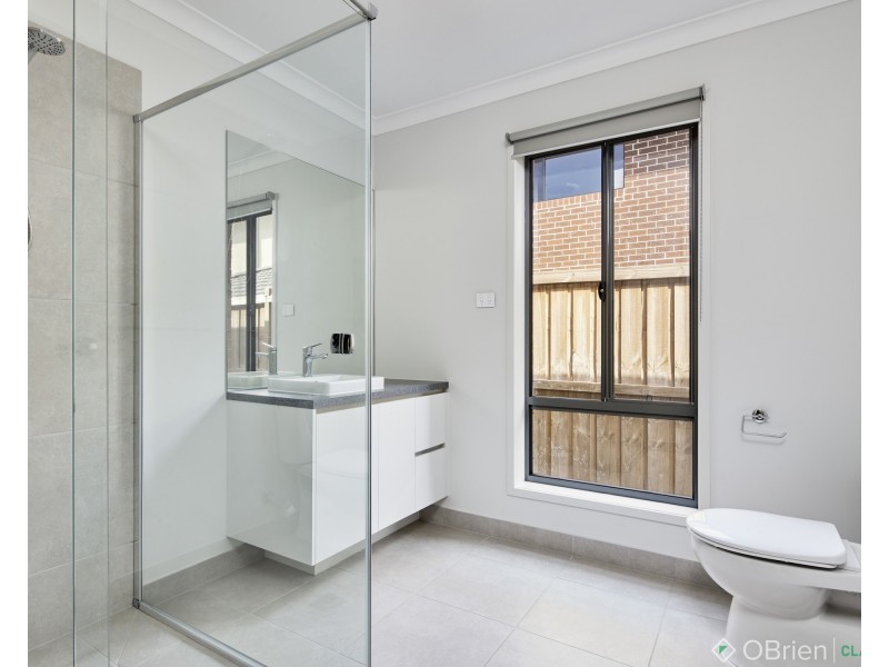 34 Willandra Circuit, Warragul VIC 3820