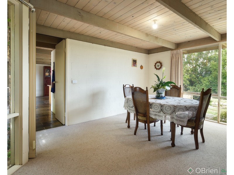 16 Oak Court, Warragul VIC 3820