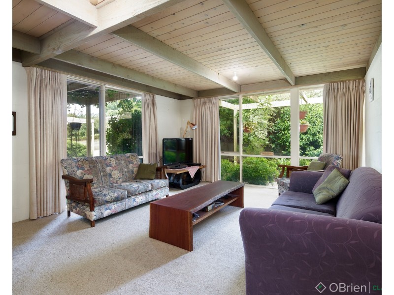 16 Oak Court, Warragul VIC 3820