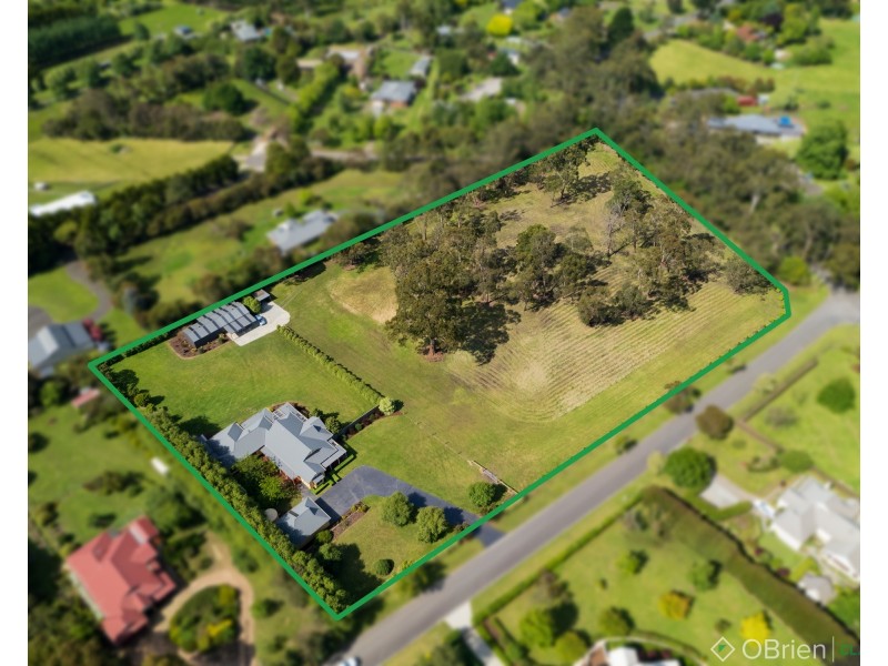31 Canterbury Close, Drouin VIC 3818