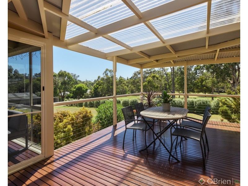 31 Canterbury Close, Drouin VIC 3818