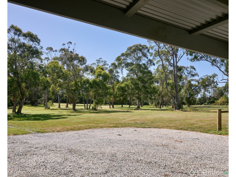 31 Canterbury Close, Drouin VIC 3818