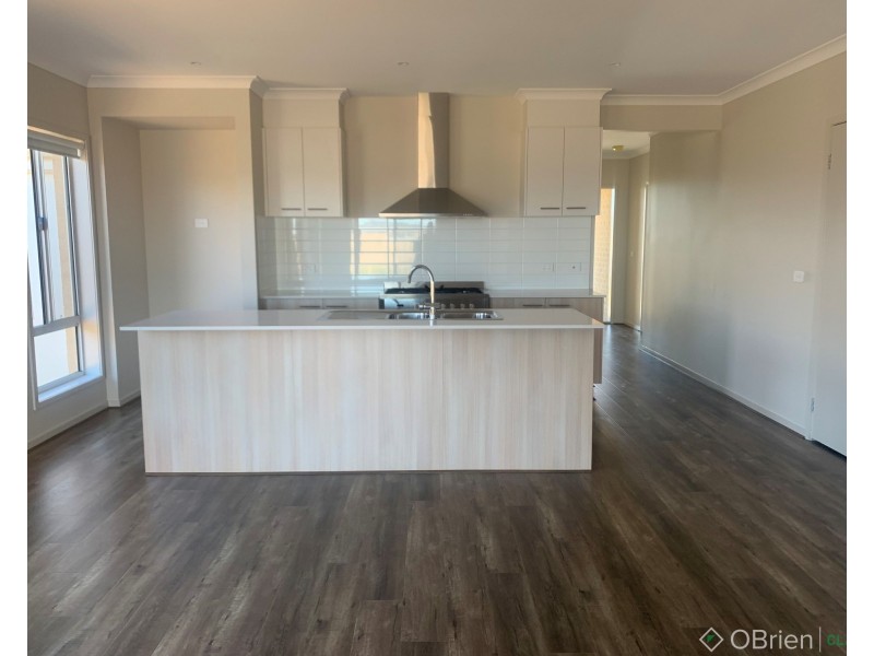 111 Willandra Circuit, Warragul VIC 3820