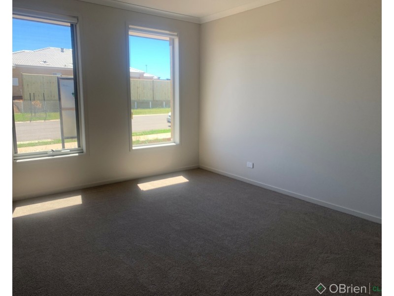 111 Willandra Circuit, Warragul VIC 3820