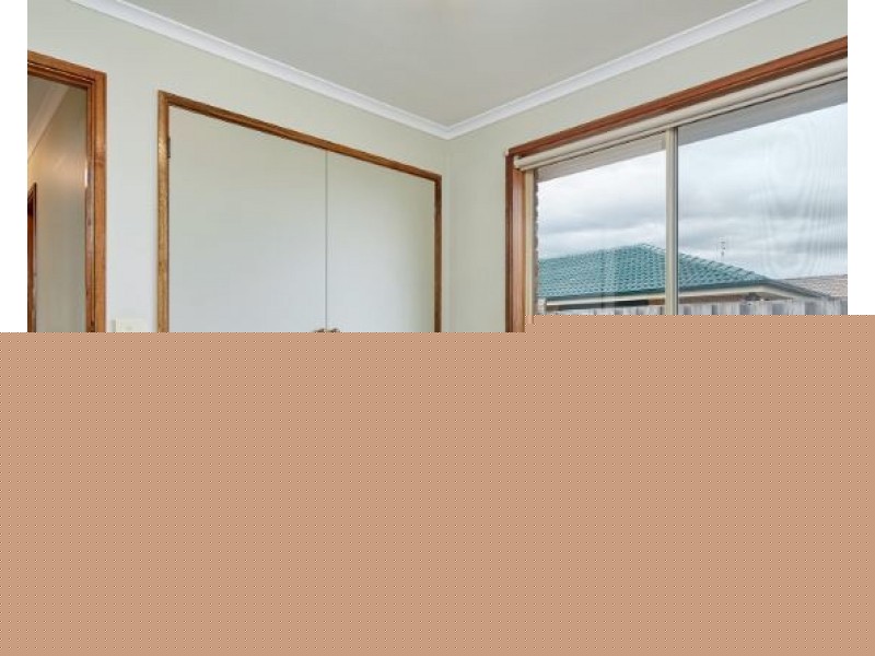 2/2 Janette Close, Warragul VIC 3820