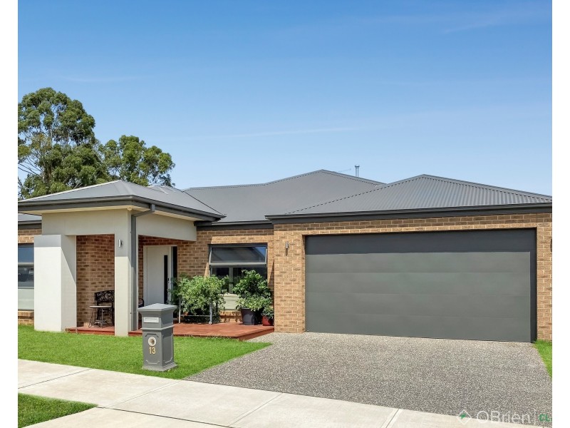 13 Pandanus Court, Warragul VIC 3820