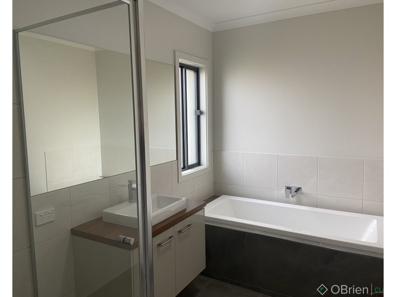 13 Pandanus Court, Warragul VIC 3820