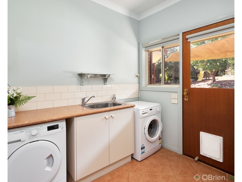 10 Hunter Close, Drouin VIC 3818