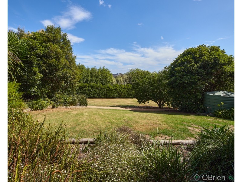 10 Hunter Close, Drouin VIC 3818