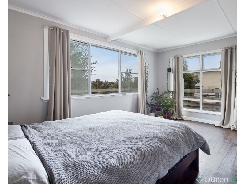 33 Burton Street, Warragul VIC 3820