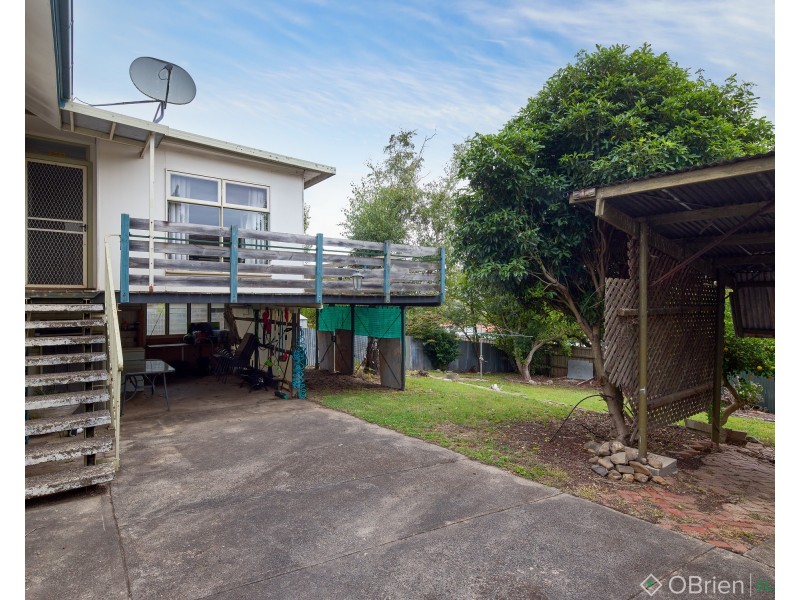 33 Burton Street, Warragul VIC 3820