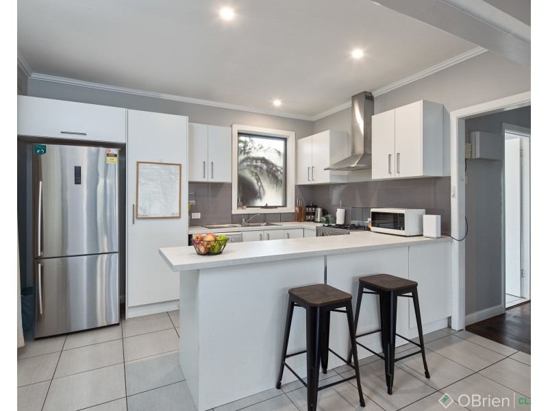 33 Burton Street, Warragul VIC 3820