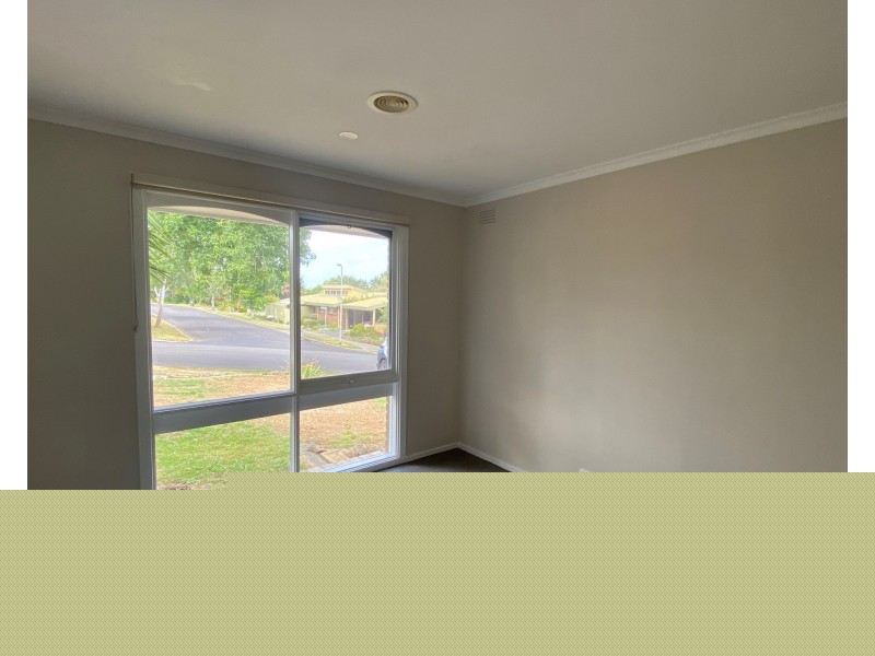 6 Hillandale Road, Warragul VIC 3820