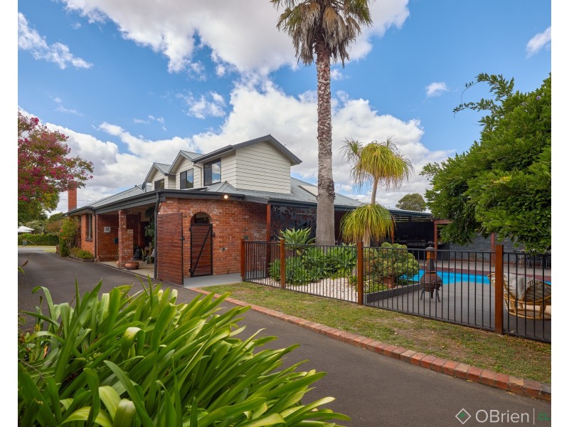 208 Princes Way, Drouin VIC 3818