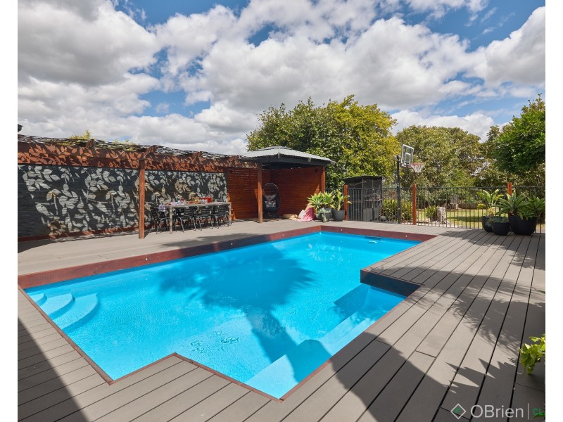 208 Princes Way, Drouin VIC 3818