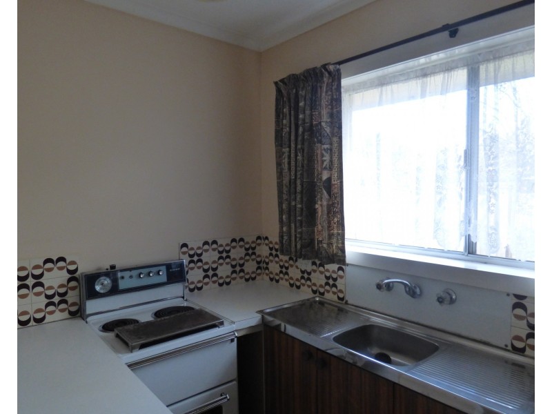 6/13 Princes Way, Drouin VIC 3818