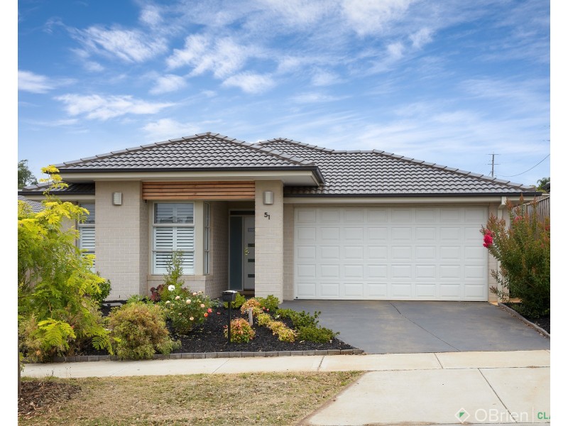 51 Meadowbrook Crescent, Warragul VIC 3820