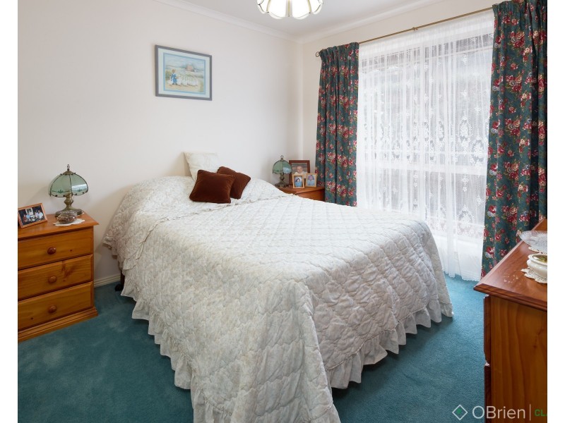 24 Eade Avenue, Warragul VIC 3820