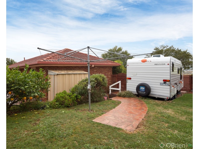 24 Eade Avenue, Warragul VIC 3820
