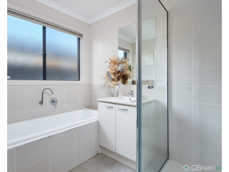 27 Waratah Street, Longwarry VIC 3816