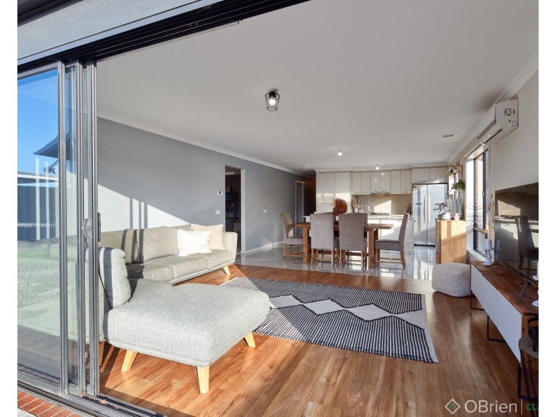 27 Waratah Street, Longwarry VIC 3816