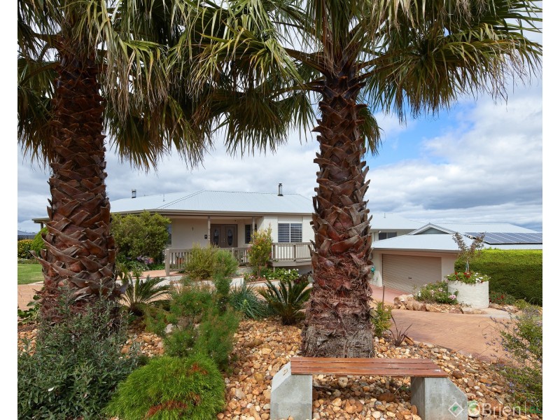 3 Oxford Street, Drouin VIC 3818