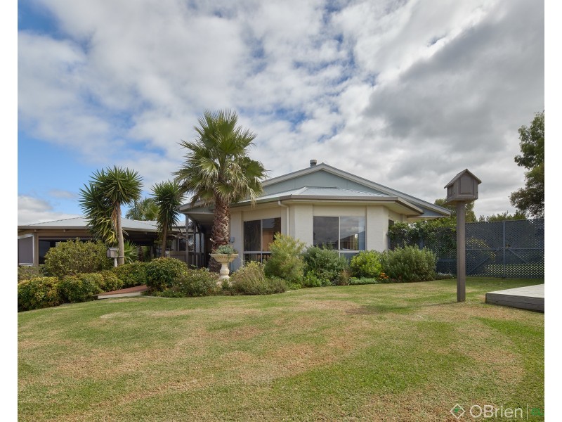 3 Oxford Street, Drouin VIC 3818