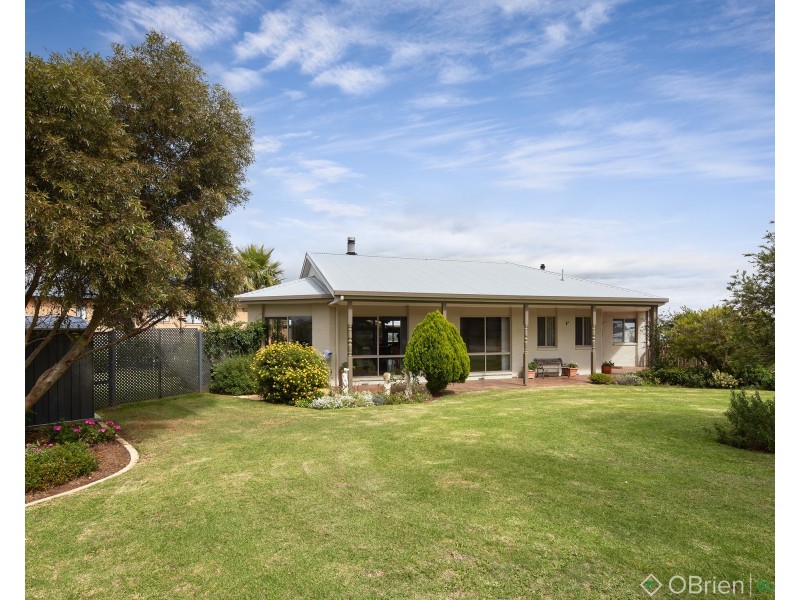 3 Oxford Street, Drouin VIC 3818