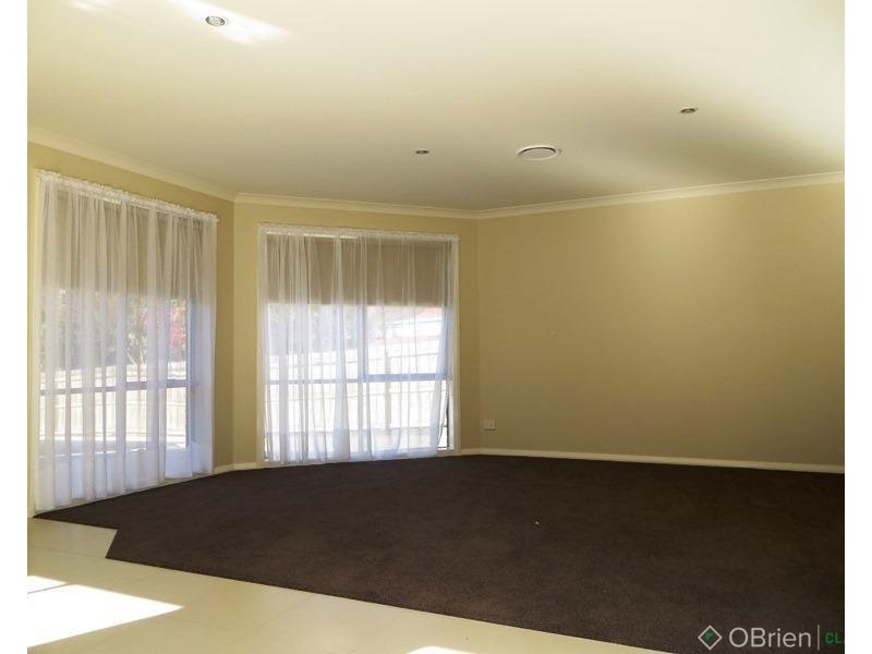 2/77 Burke Street, Warragul VIC 3820