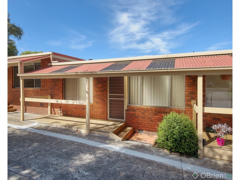 1/6 Railway Avenue, Drouin VIC 3818