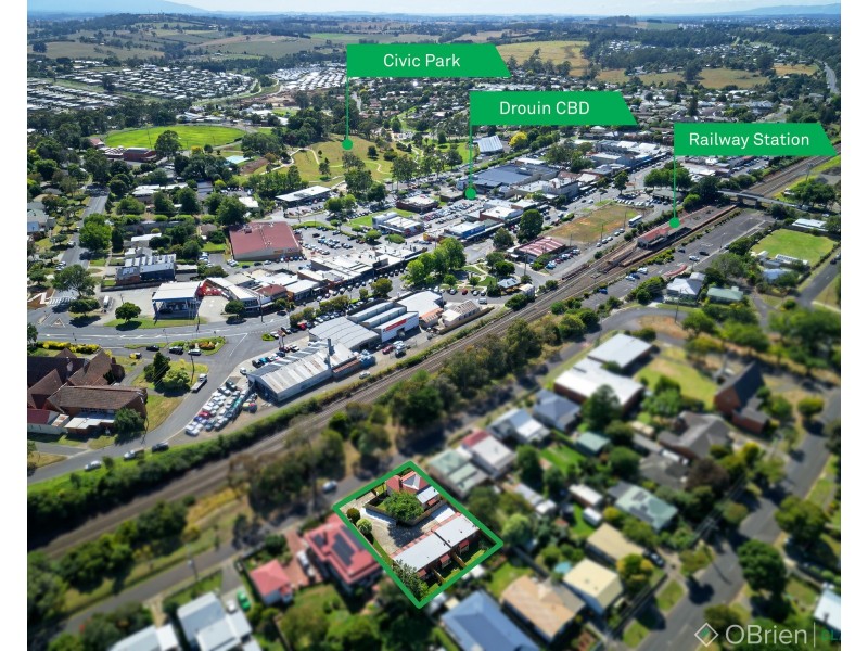 1/6 Railway Avenue, Drouin VIC 3818