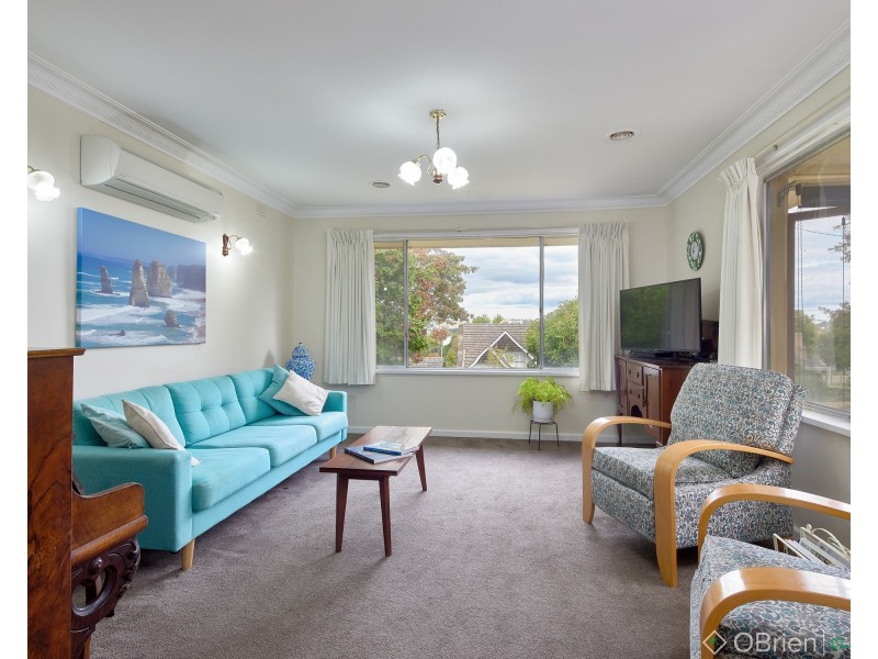 27 Clifford Street, Warragul VIC 3820