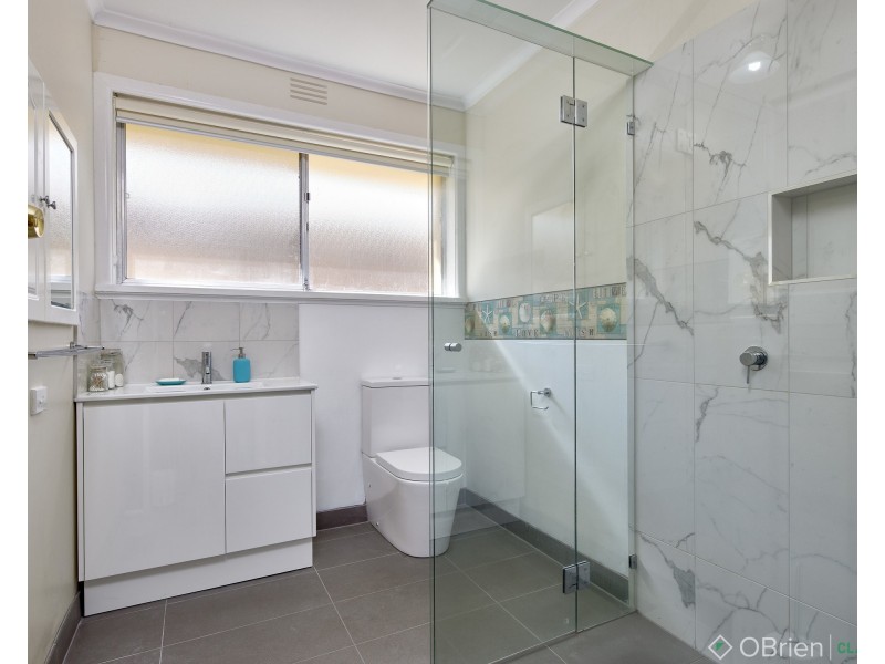 27 Clifford Street, Warragul VIC 3820