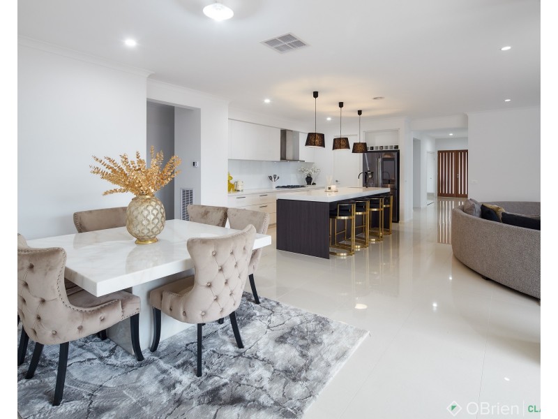 15 Tamar Avenue, Warragul VIC 3820