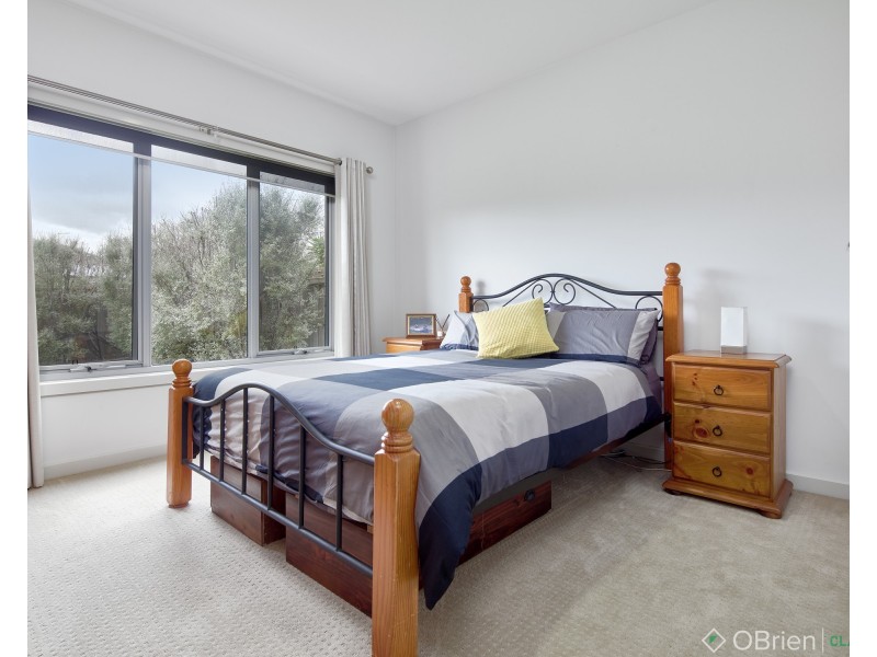 16 Booth Place, Pakenham VIC 3810