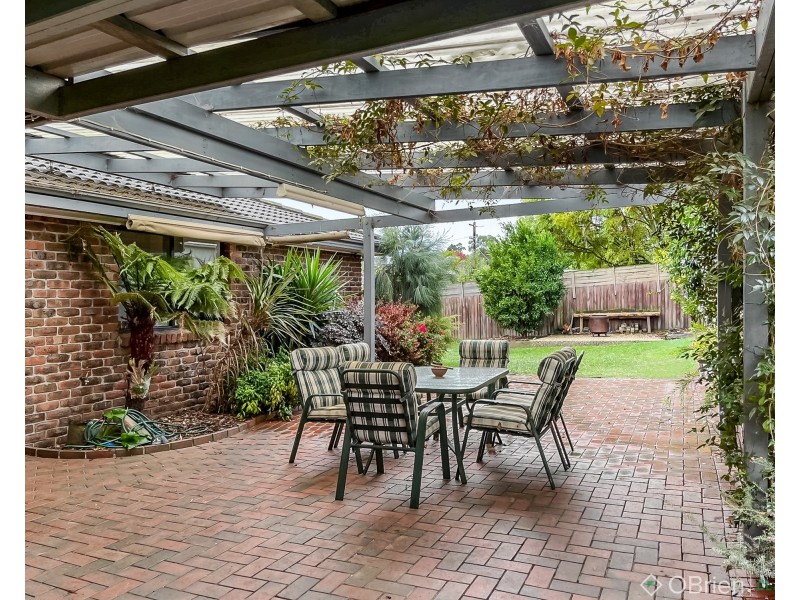 19 Adam Court, Drouin VIC 3818