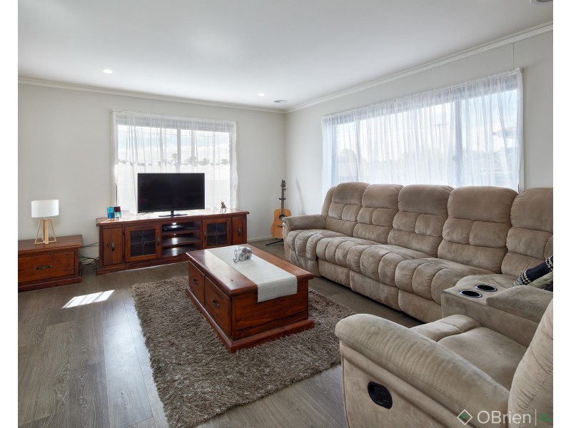 1/12-14 Somerset Drive, Warragul VIC 3820