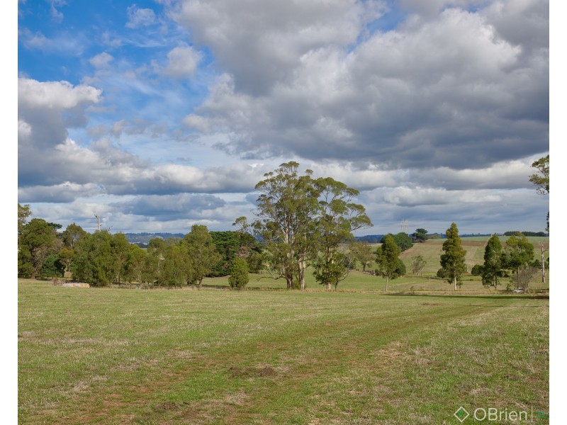 47 East West Road, Warragul South VIC 3821