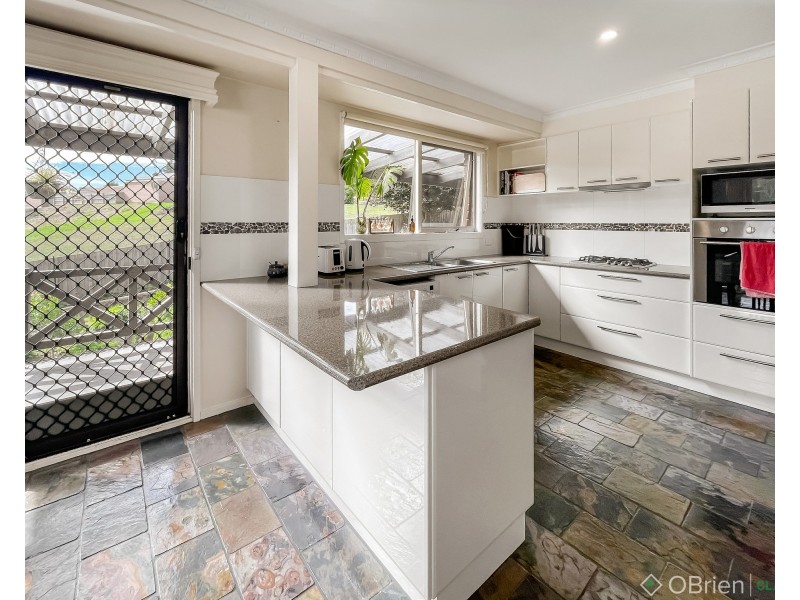 51 Waratah Drive, Warragul VIC 3820